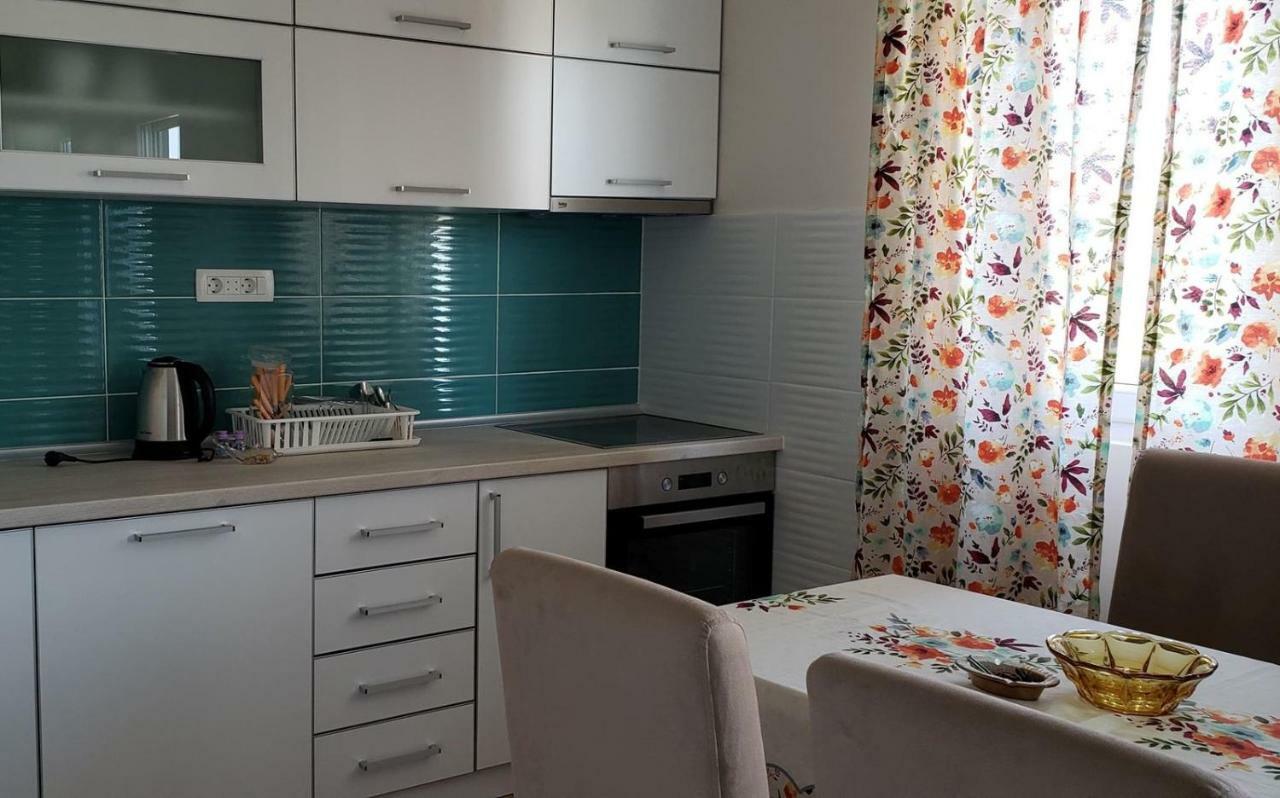 Apartmani Suncokreti - Sunflower Apartments بار المظهر الخارجي الصورة