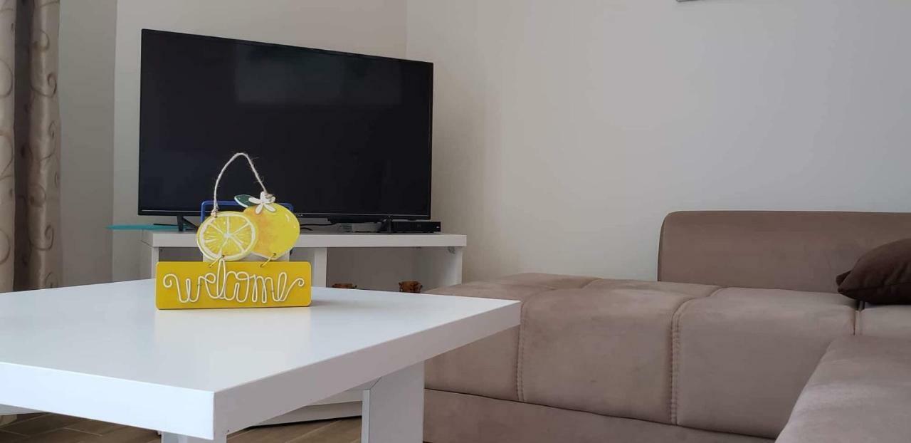 Apartmani Suncokreti - Sunflower Apartments بار المظهر الخارجي الصورة