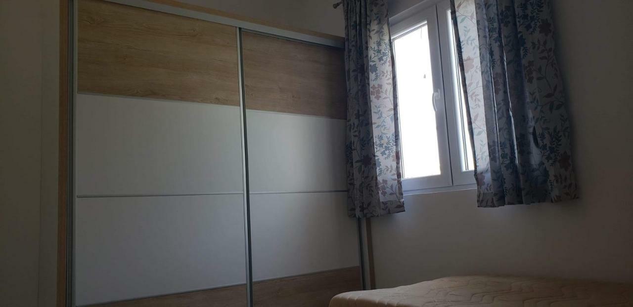 Apartmani Suncokreti - Sunflower Apartments بار المظهر الخارجي الصورة