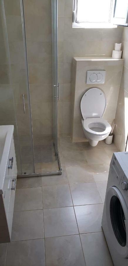 Apartmani Suncokreti - Sunflower Apartments بار المظهر الخارجي الصورة